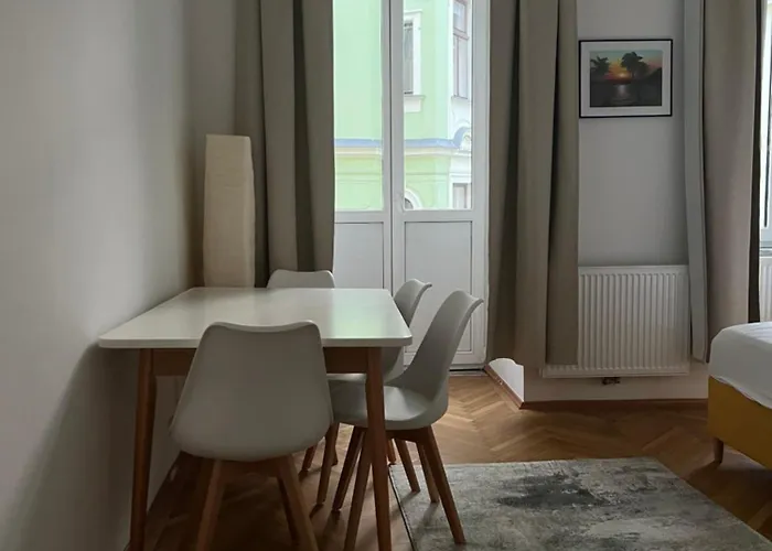 2-bedroom Διαμέρισμα *